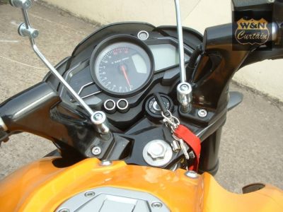 Parabrisa Rowser NS 200 Curtain - Imagen 4
